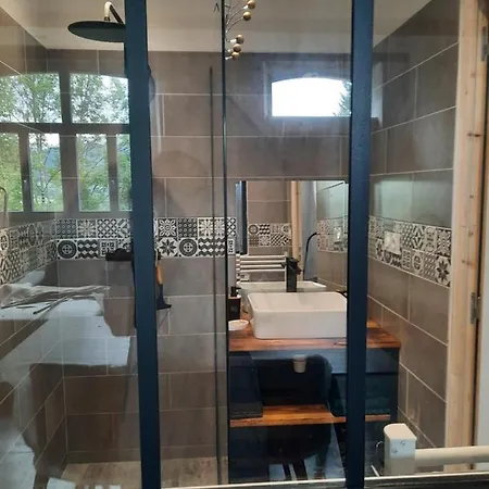 Chez Line Et Pierre: Appartement Spacieux, Lumineux Et Equipe La Bastide-de-Sérou Exterior foto